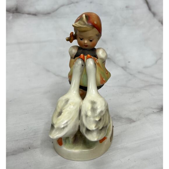 Vintage Hummel Goose Girl Figurine #47 TMK3 4.75" - Picture 2 of 7